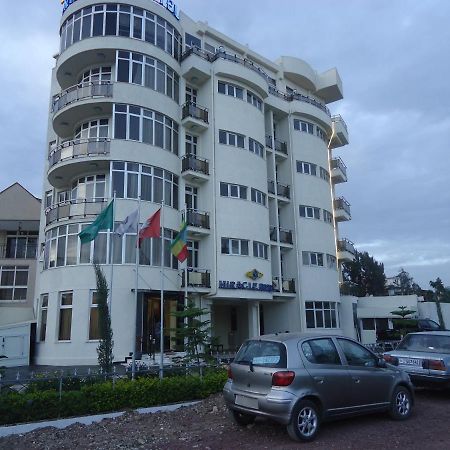 Miracle Hotel Addisz-Abeba Kültér fotó