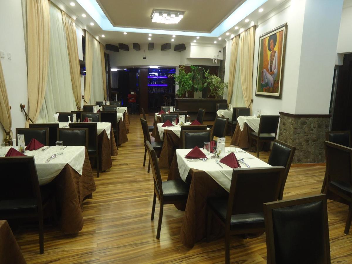 Miracle Hotel Addisz-Abeba Kültér fotó